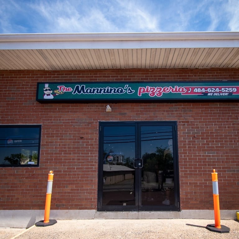 the Manninos pizzeria Pottstown
