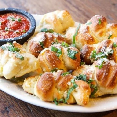 Garlic Knots.